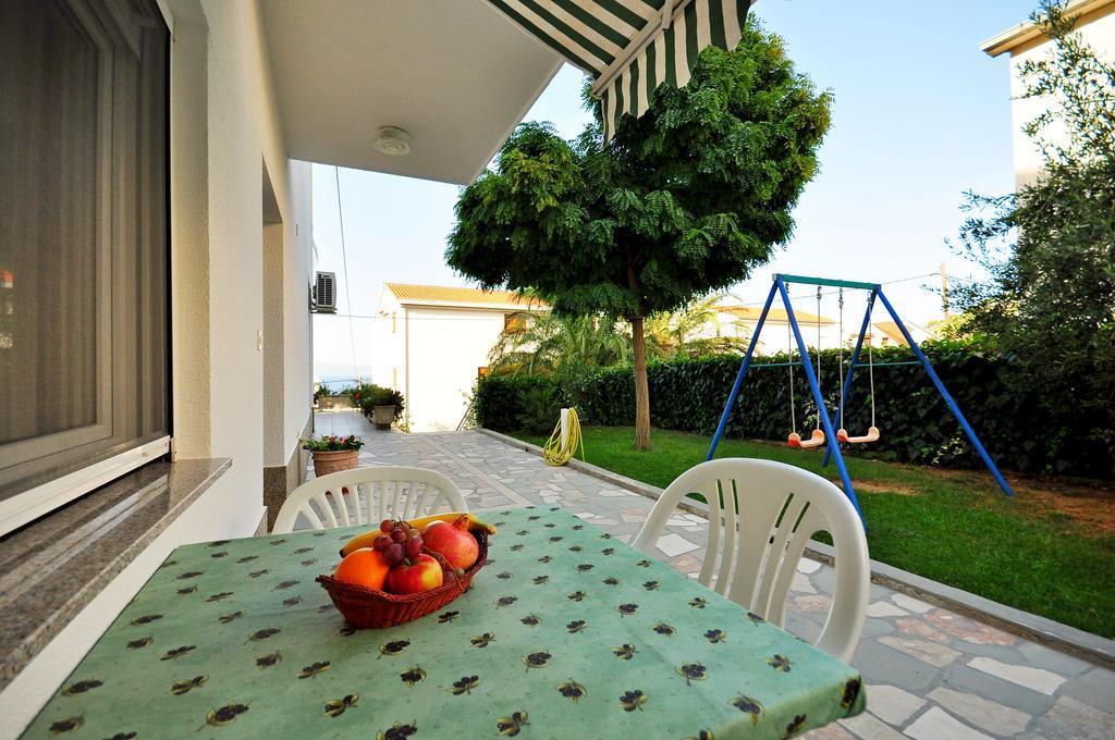 Apartments Ivan Duće Δωμάτιο φωτογραφία